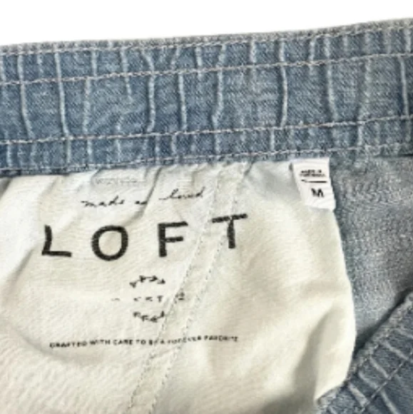 NWOT | Ann Taylor LOFT | Linen Pull-On Tassel Shorts | Medium | Light Chambray - Picture 10 of 13